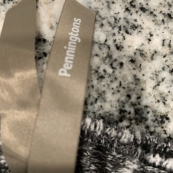 Penningtons. Size X - Picture 9 of 11